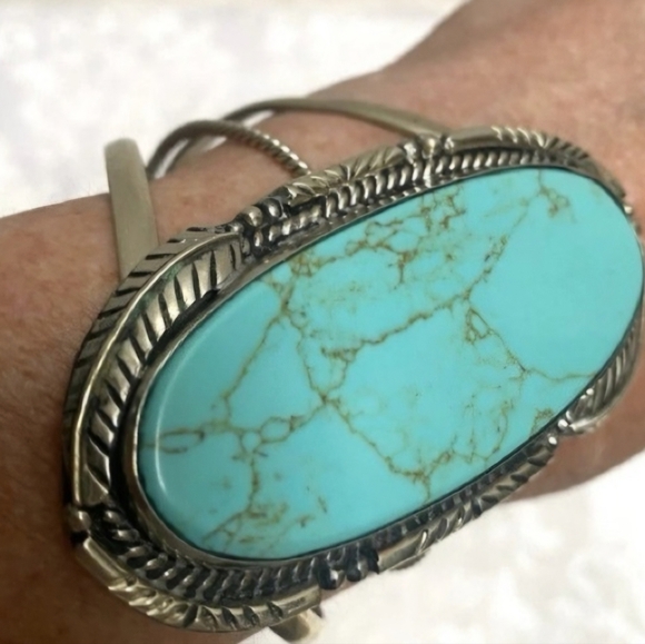 Turquoise Silver Women's Bracelet - Picture 2 of 6